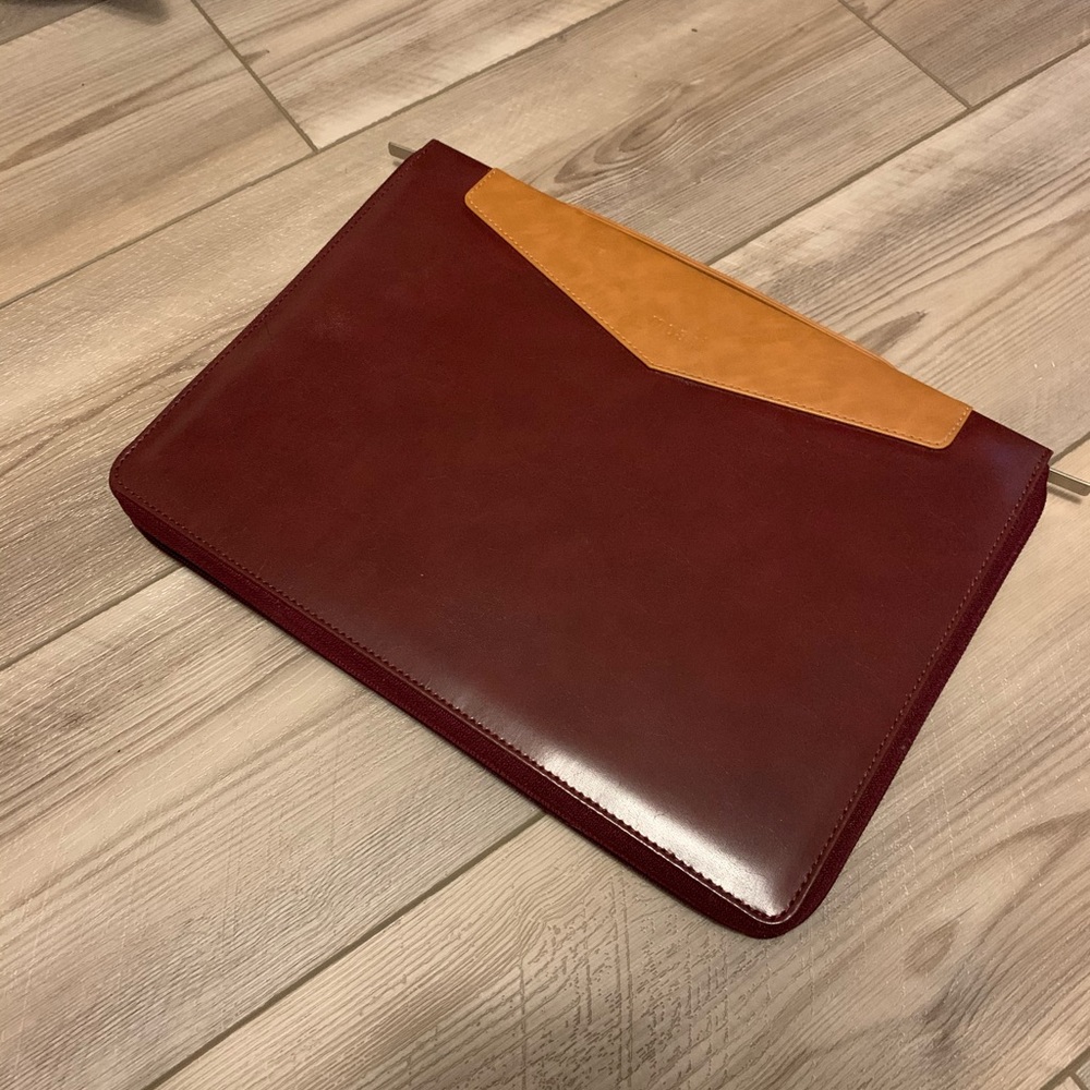 Moshi Codex Protective Leather Case - Picture 8 of 8